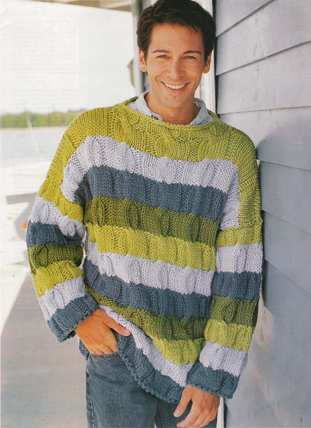 Мужской полосатый пуловер вязаный спицами